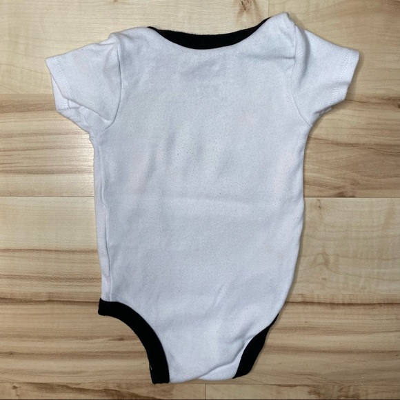 Nike Onesie - Picture 3 of 4